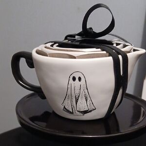 Rae Dunn Black and White Measuring Cups